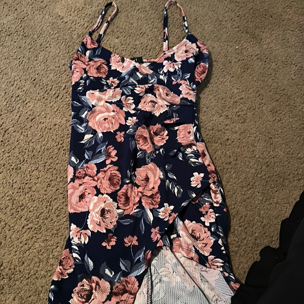 Knee length dress. Cute summer dress